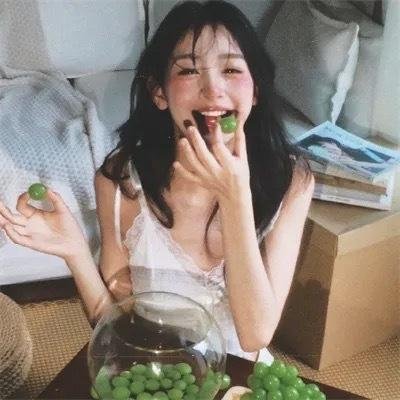 红色